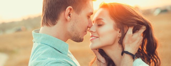 Best tips for an unforgettable first kiss with a Ukrainian bride